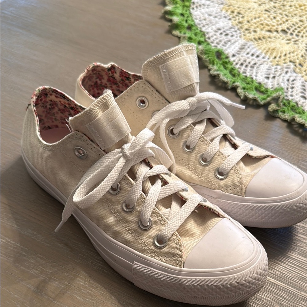 Converse Cream All-Stars